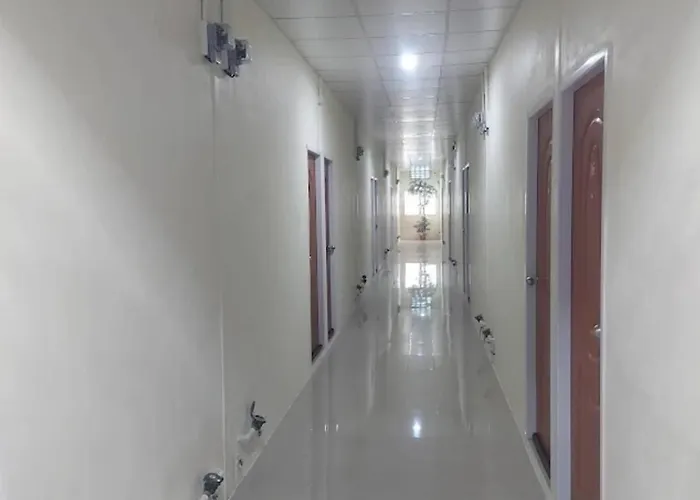 Nopphadon Hotel 2*